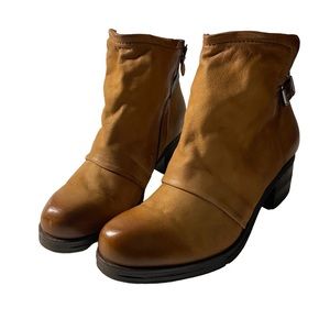 Miz Mooz Stoney Leather Ankle Boots NWOT